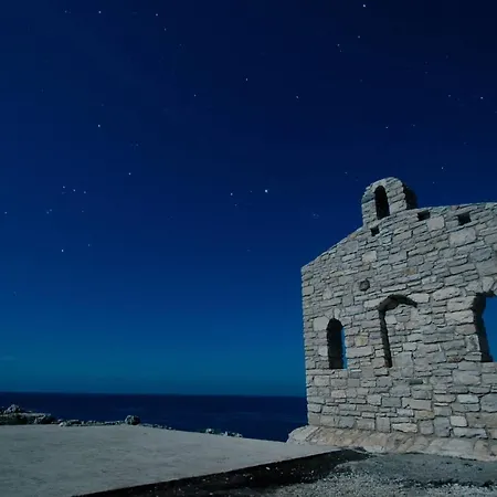 Апартаменти Todor Пула